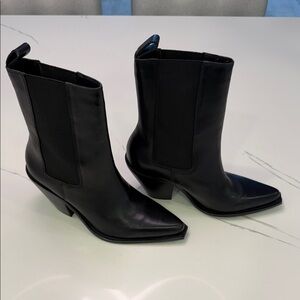 Zara Women's Black Leather Pointed Toe Ankle Boots